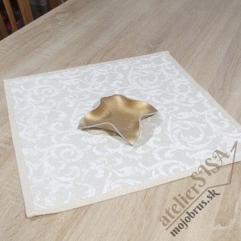 Sviatočný obrus štvorec GOLD ORNAMENT - ornament na obruse 
